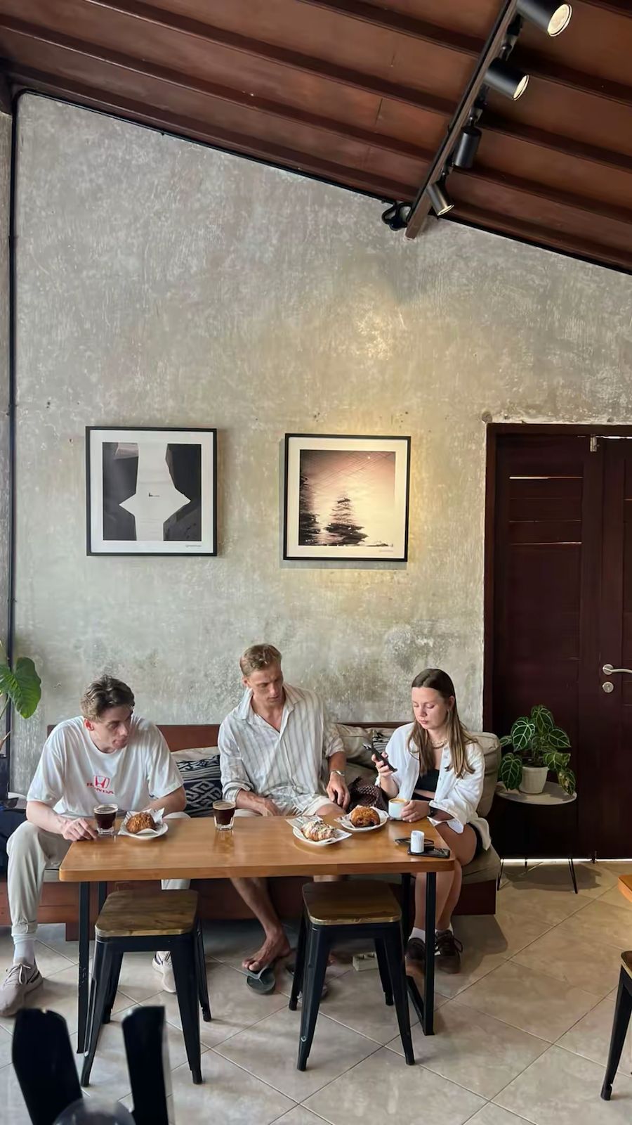 Sukawati coffee shops Gianyar